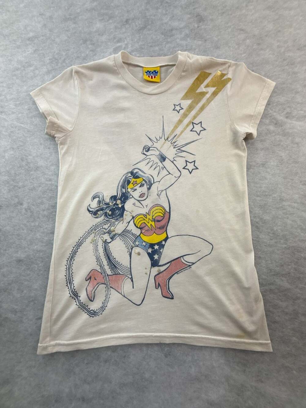 Junk Food Wonder Woman Front and back Distressed Graphic T-Shirt Women's Size S